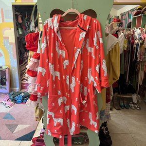 Plover llama robe worn once if that. Super cozy regular length wes anderson styl